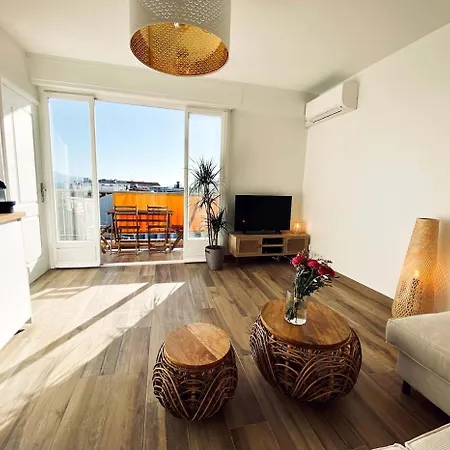 2p Moderne Avec Terrasse Et Vue