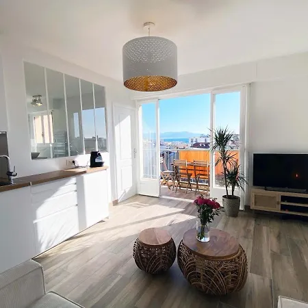 2p Moderne Avec Terrasse Et Vue *